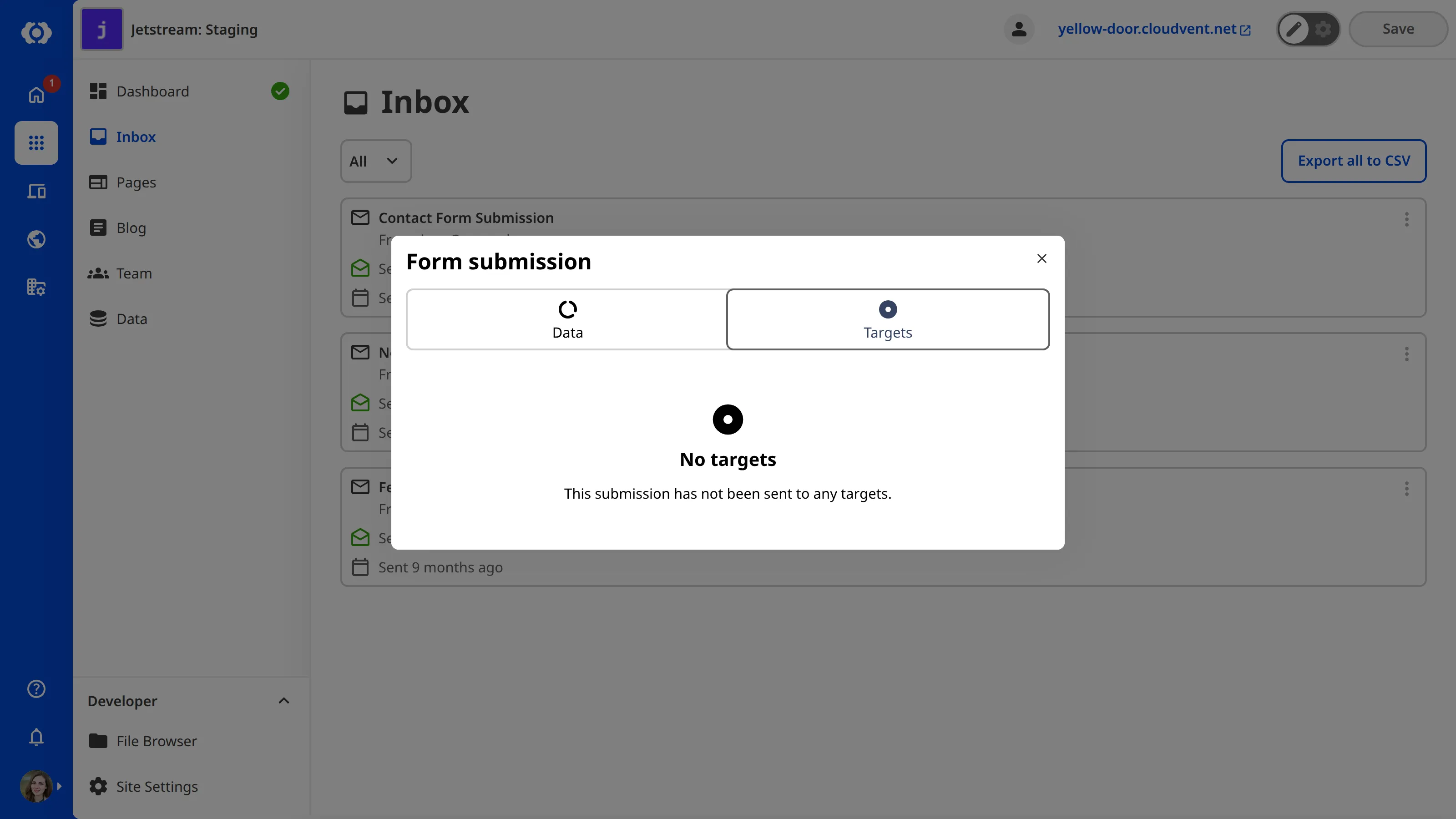 A screenshot of the submission details modal shows the form data, including the sender, subject, and submitted fields.